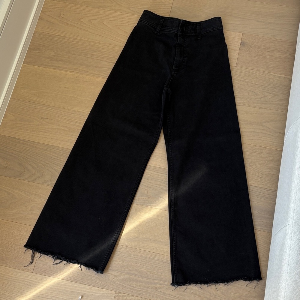 Zara Women’s Wide Leg Black Jeans